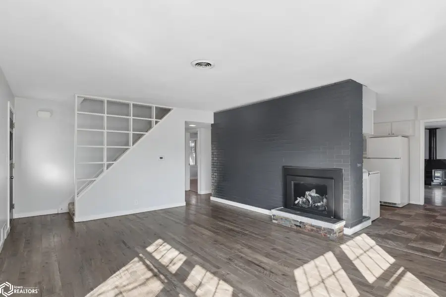 704 N Shore Drive, Clear Lake, IA 50428 - #3