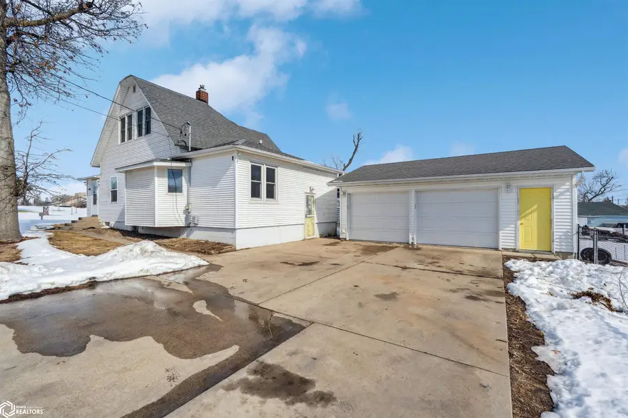 1412 Summit Street, Marshalltown, IA 50158 - #3
