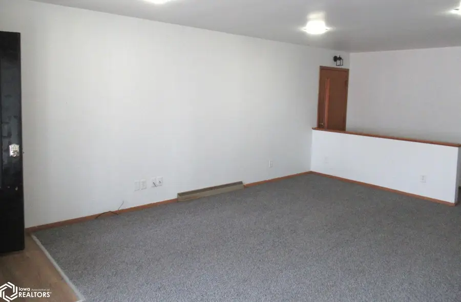 250 State Street, Crystal Lake, IA 50432 - #2