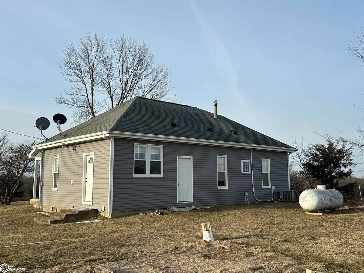 21527 165th Street, Birmingham, IA 52535 - #1