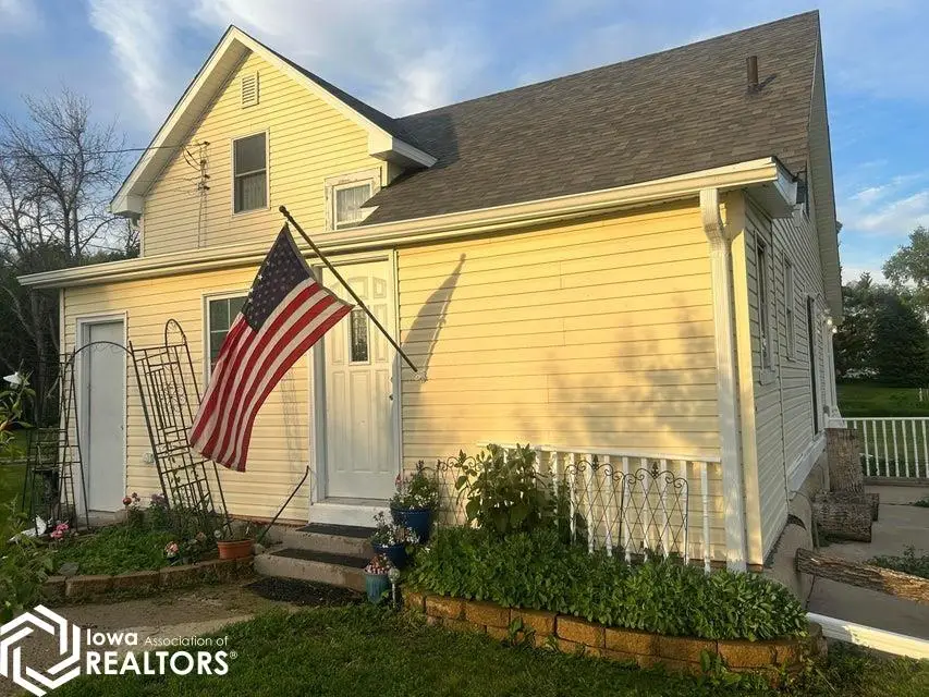 984 P Avenue, Jefferson, IA 50129 - #2