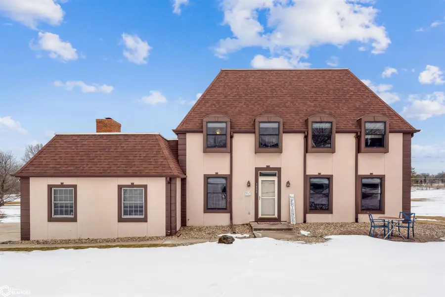 1406 Fairway Drive, Marshalltown, IA 50158 - #2