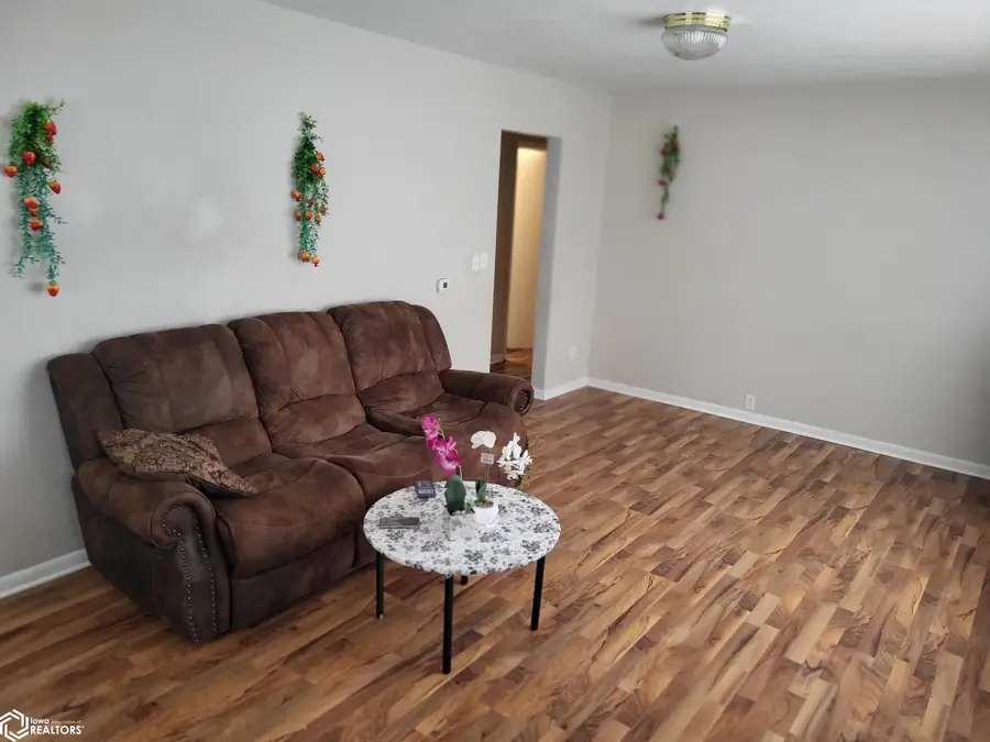 1705 Elder Drive, Marshalltown, IA 50158 - #3