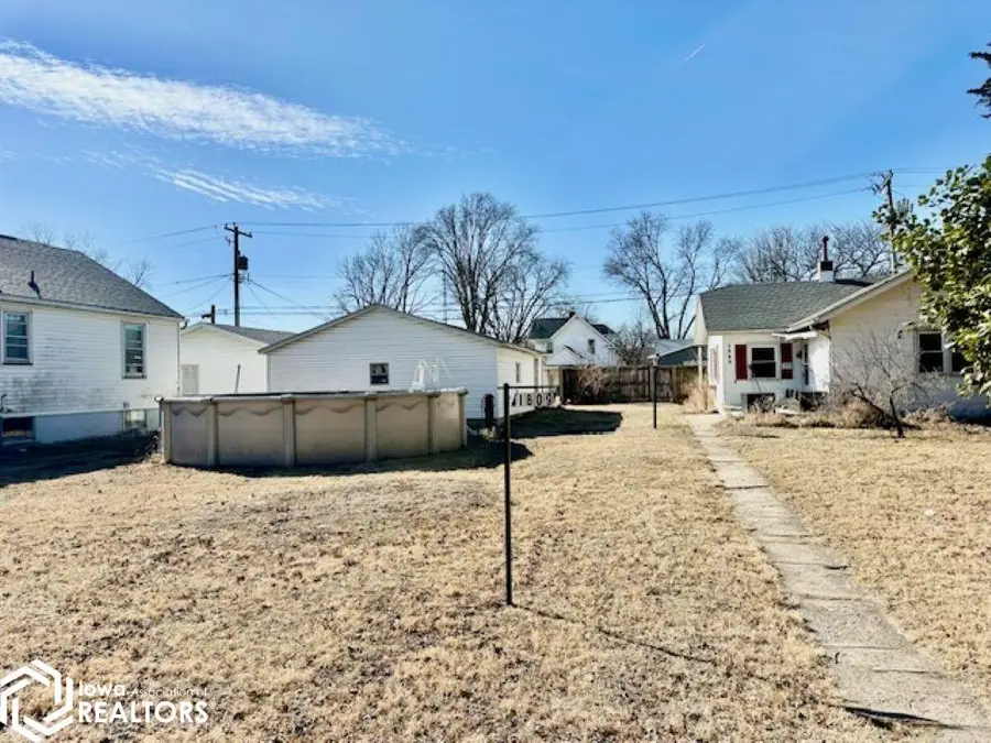 1809 S 15th Street, Burlington, IA 52601 - #3