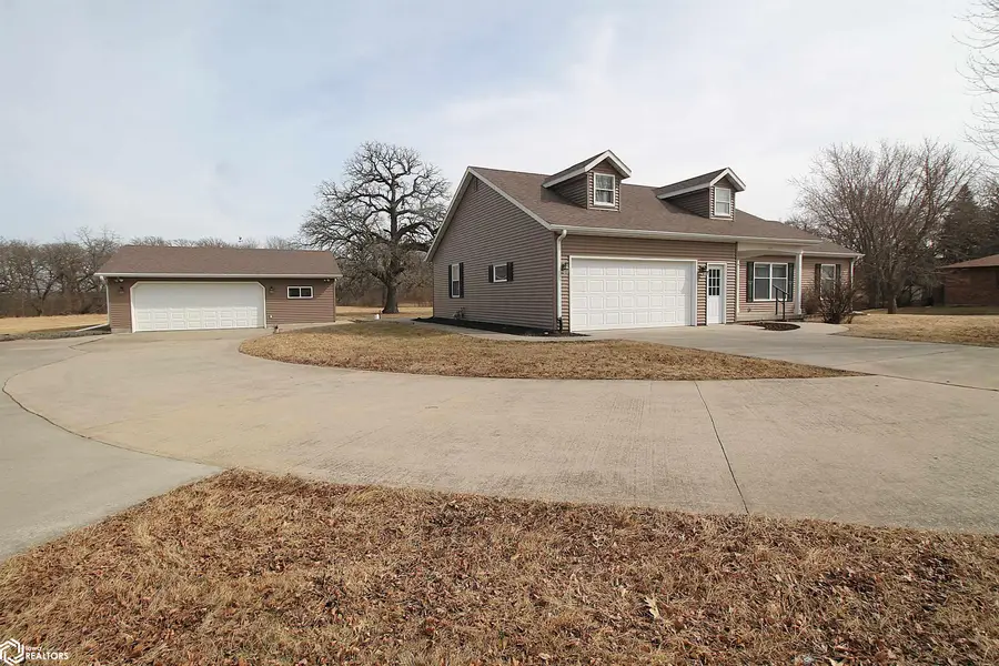 915 N 12th Street, Clarinda, IA 51632 - #2