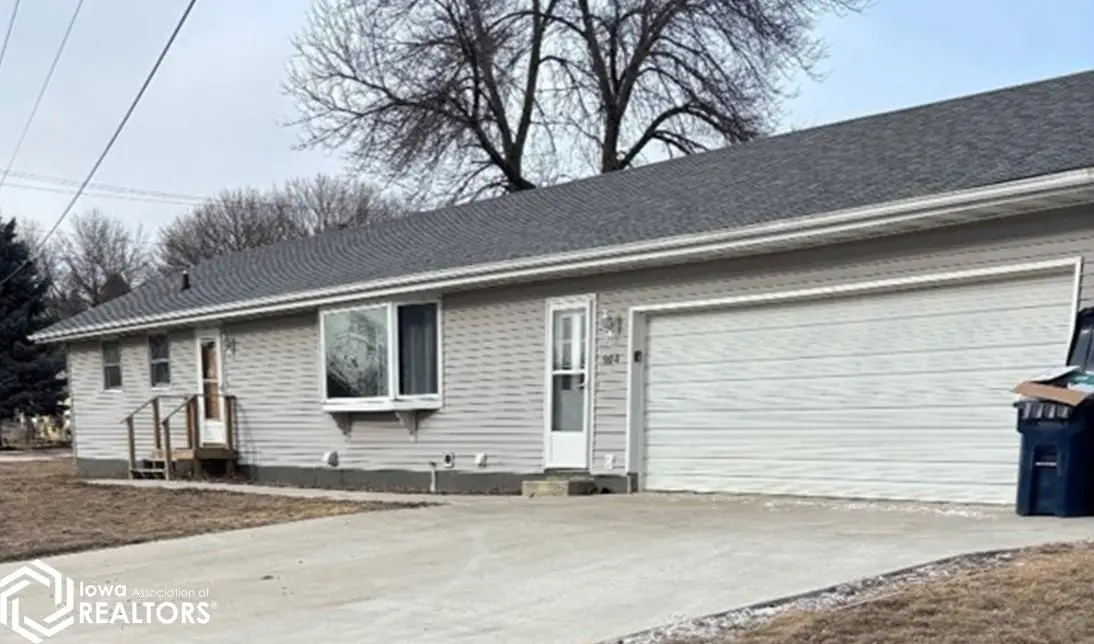 904 Diagonal Avenue, Armstrong, IA 50514 - #1