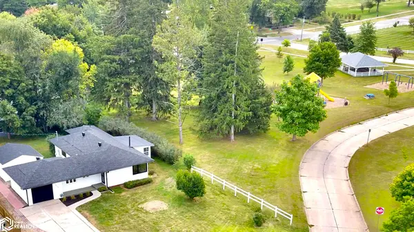 1620 Broad Street, Grinnell, IA 50112