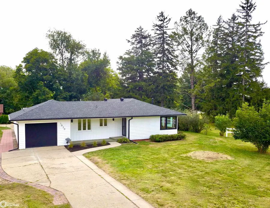 1620 Broad Street, Grinnell, IA 50112 - #2