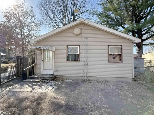 2497 Highway 3, Oquawka, IL 61469