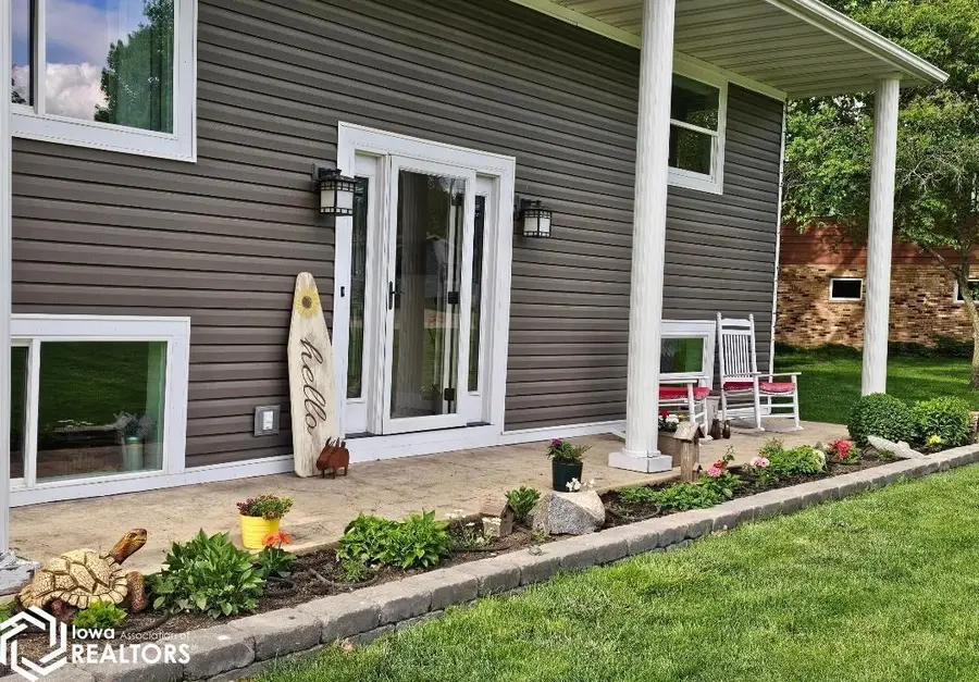 1663 Dorell Drive, Hampton, IA 50441 - #2