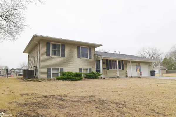 3309 Hillcrest Drive, Burlington, IA 52601
