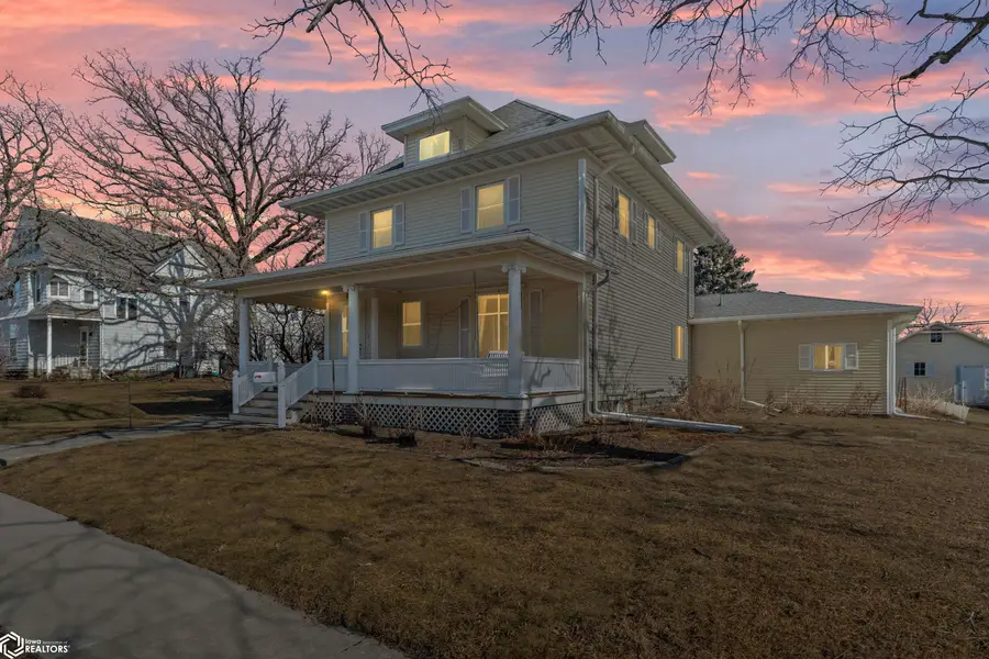 621 6th Street, Nevada, IA 50201 - #2