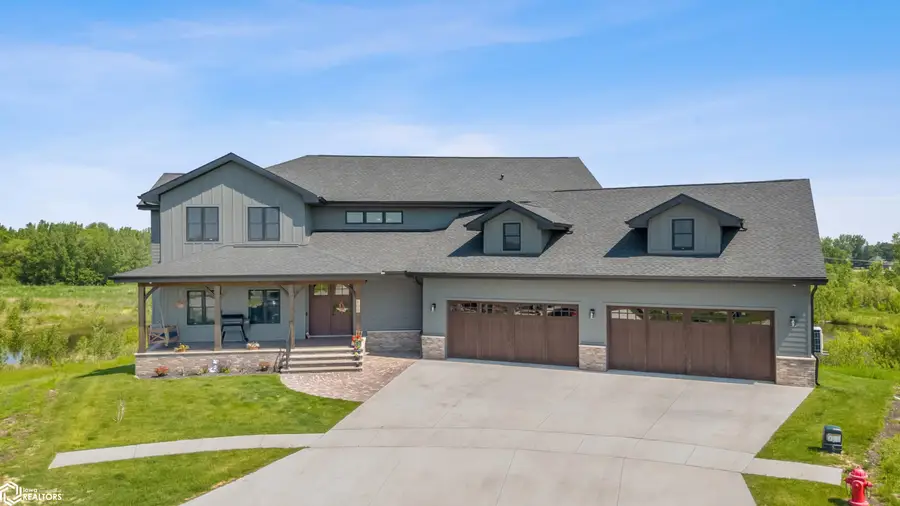 100 Coventry Ct, Clear Lake, IA 50428 - #2