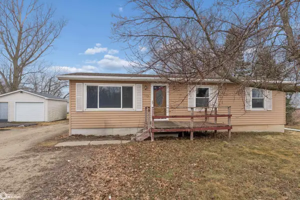 90 Seymour Avenue, Garner, IA 50438