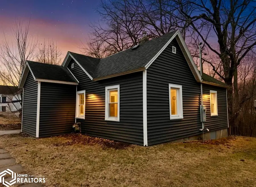 1213 Doemland Street, Burlington, IA 52601 - #2