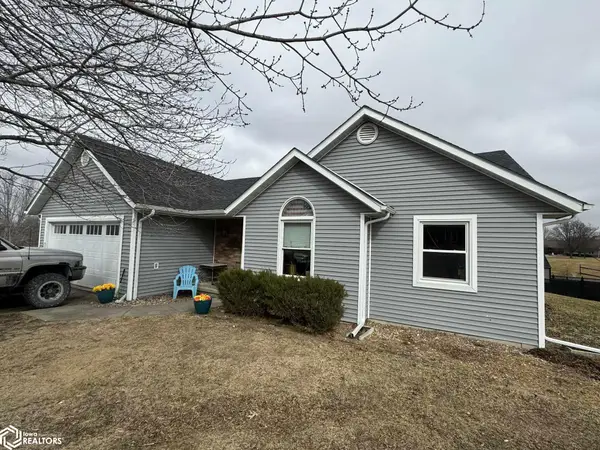2068 Golfview Circle, Centerville, IA 52544