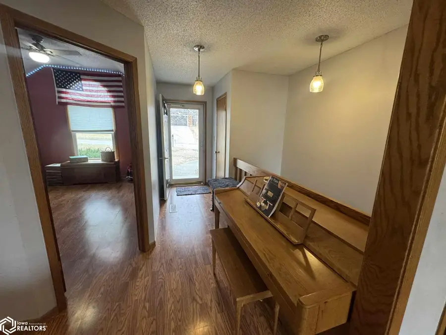 2068 Golfview Circle, Centerville, IA 52544 - #3