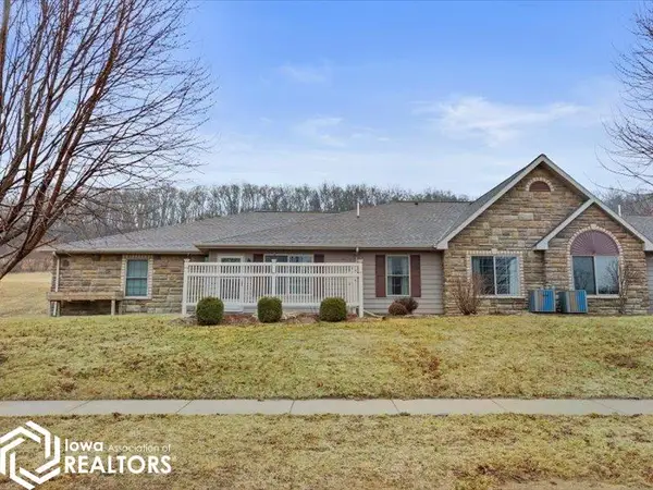 4945 Grand View Lane, Fort Madison, IA 52627