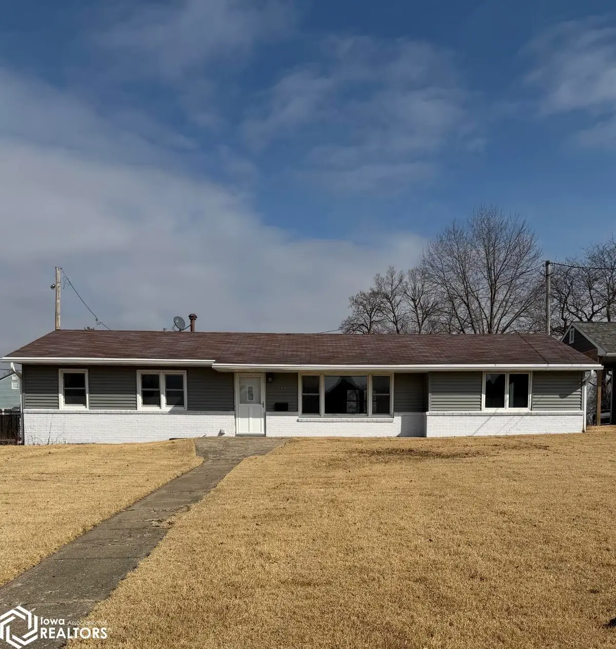 814 N Court Street, Ottumwa, IA 52501 - #1