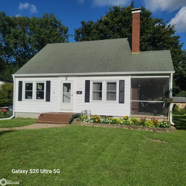 2218 S 3rd Street, Burlington, IA 52601