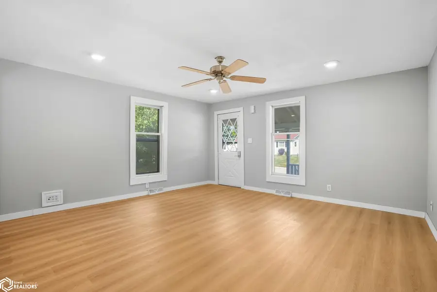 106 E Harlan Street, Mount Pleasant, IA 52641 - #3