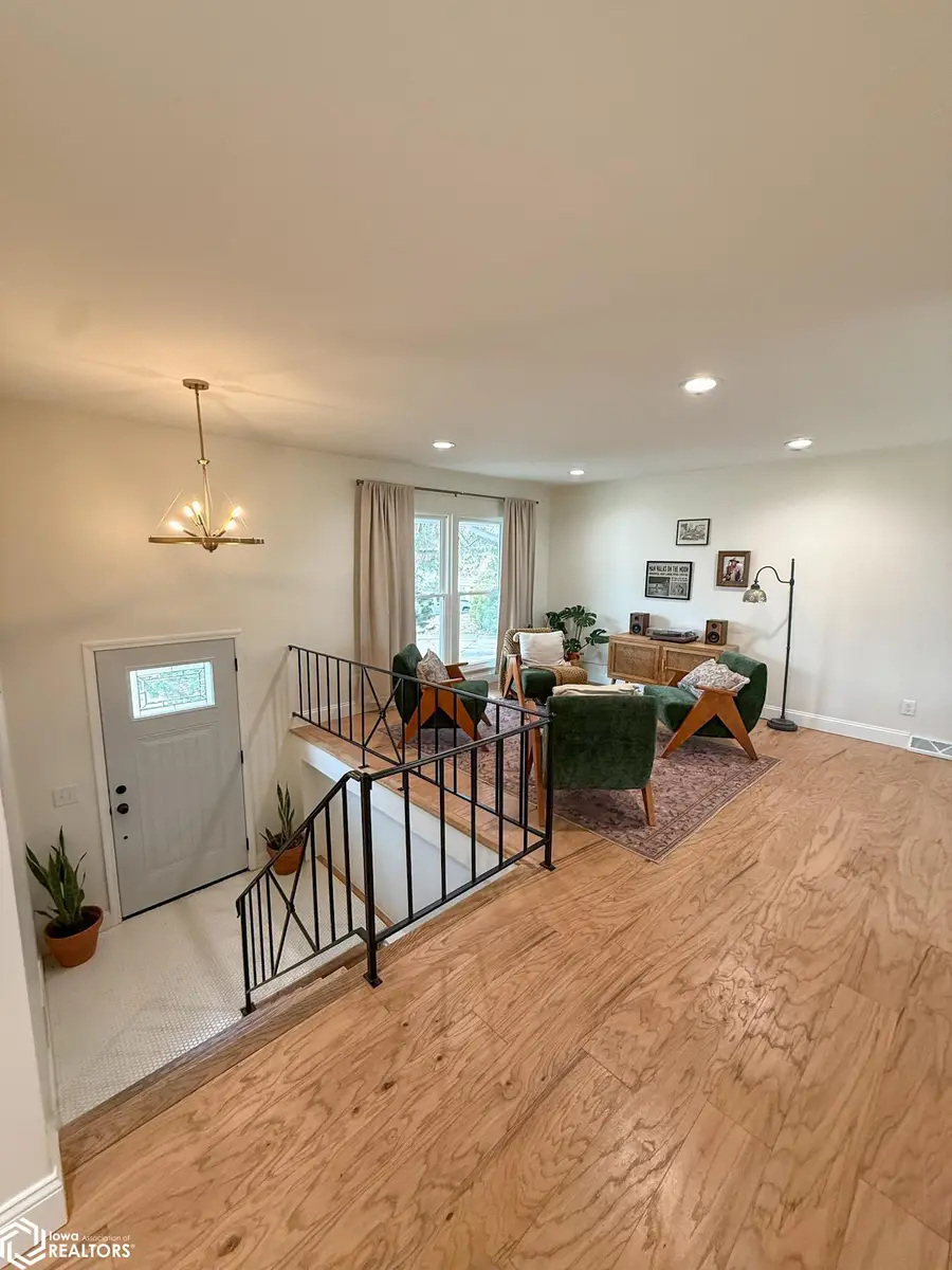 138 Cottonwood Court, Burlington, IA 52601 - #2