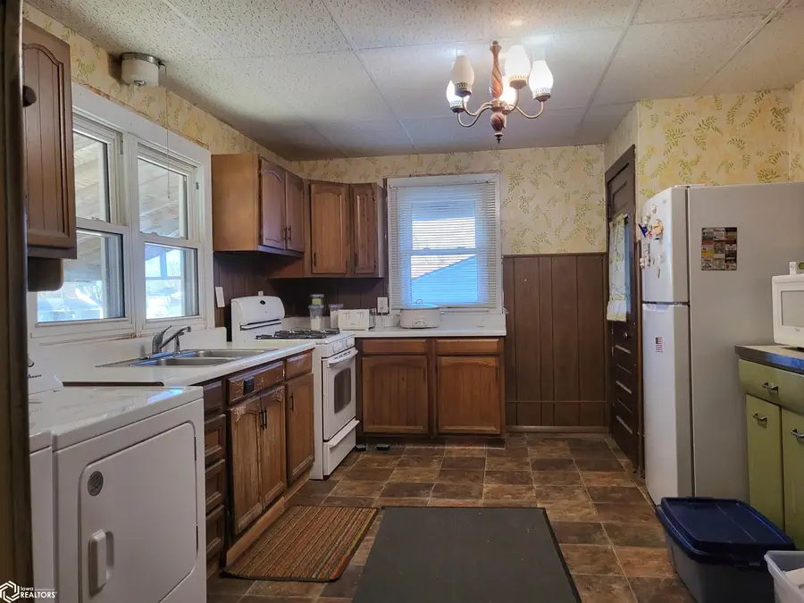 608 N Fillmore Street, Osceola, IA 50213 - #3