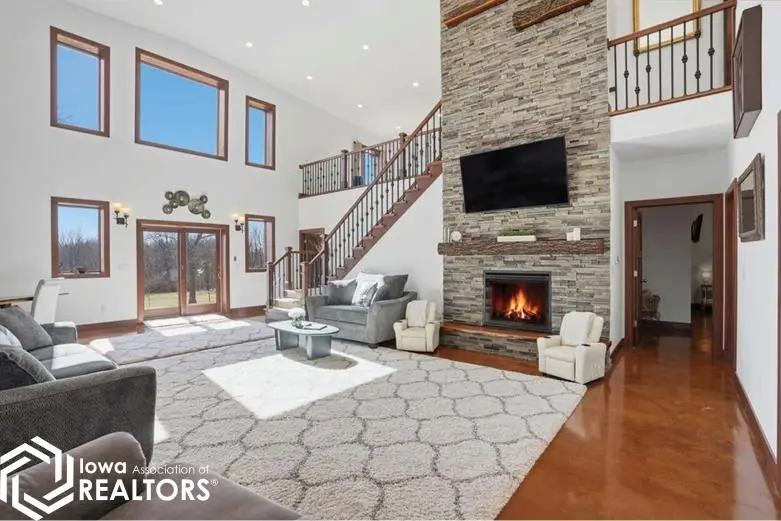 886 Henik Road, Mount Vernon, IA 52314 - #3