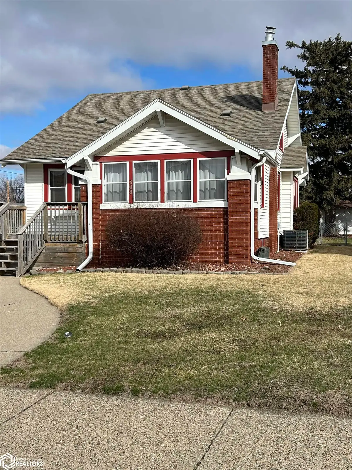 309 W State Street, Marshalltown, IA 50158 - #1