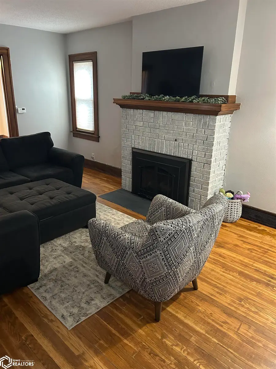 309 W State Street, Marshalltown, IA 50158 - #2