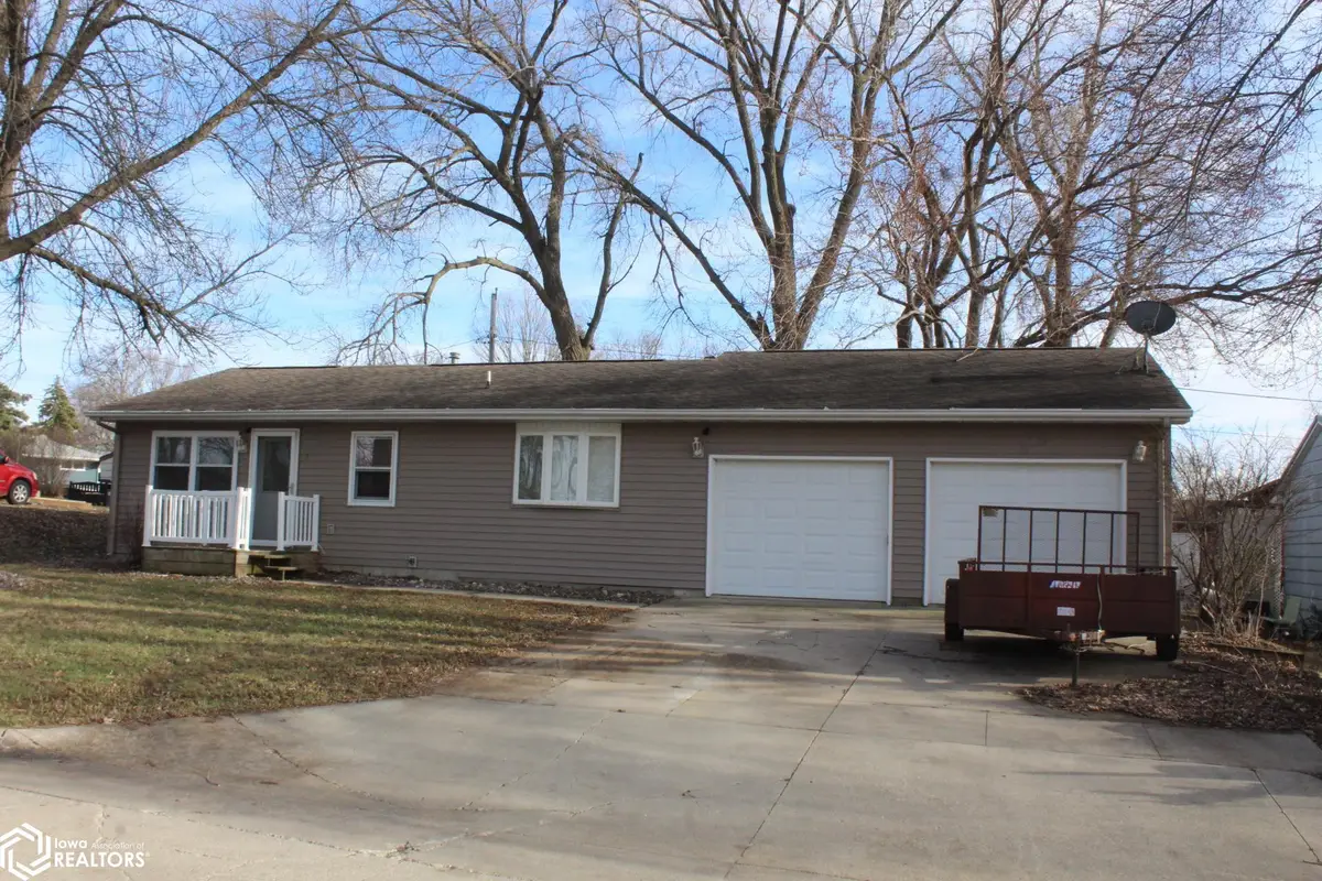 7 Park Lane, Clear Lake, IA 50428 - #1