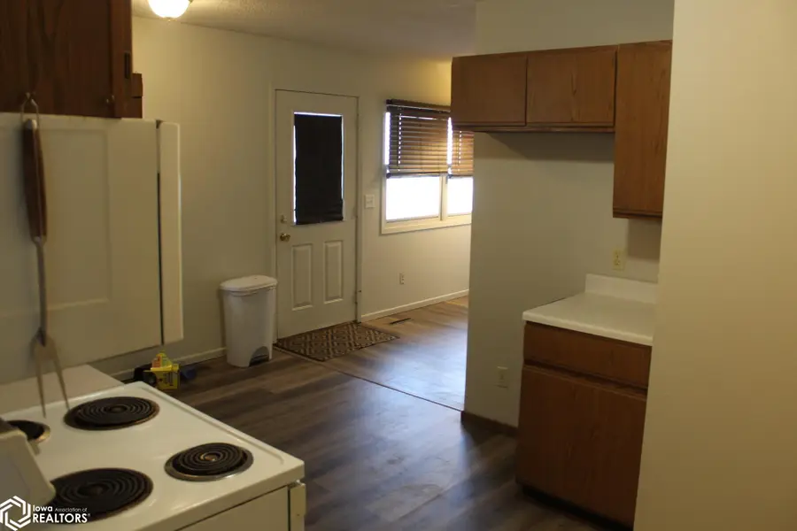7 Park Lane, Clear Lake, IA 50428 - #3