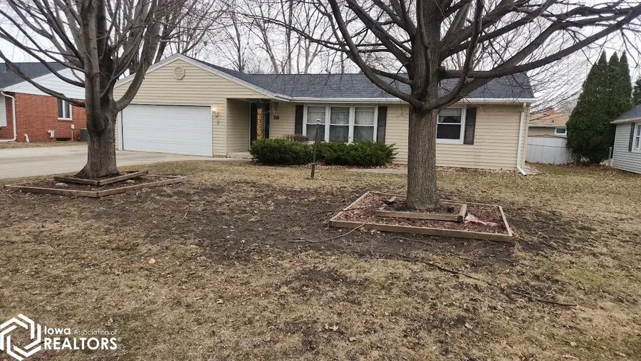 15 Lakeview Drive, Mason City, IA 50401 - #2