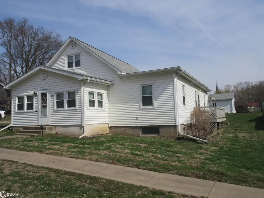 829 Carroll Street, Keokuk, IA 52632 - #2