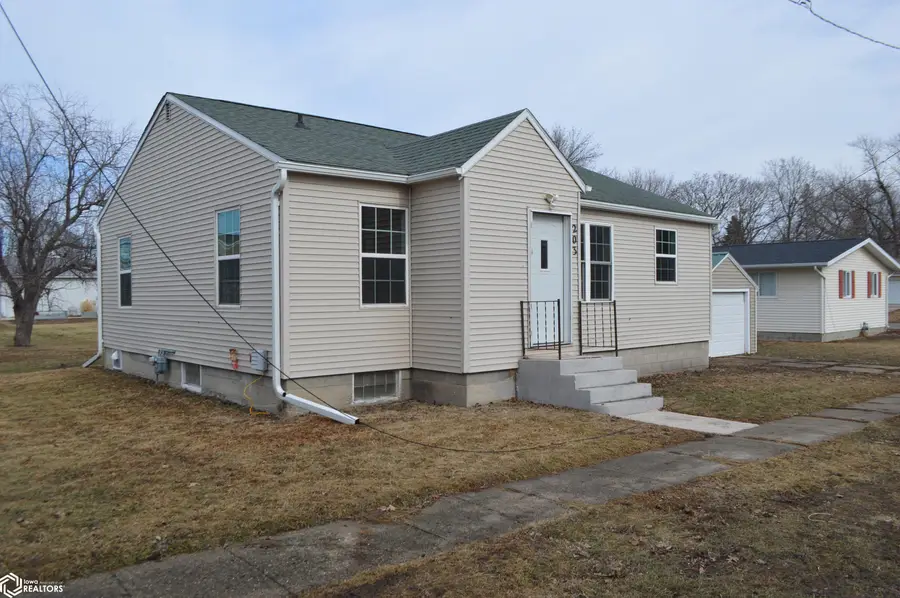 203 1st Avenue W, Swea City, IA 50590 - #2