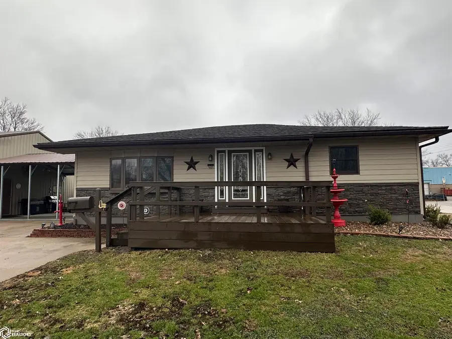 1605 S 20th Street, Centerville, IA 52544 - #2