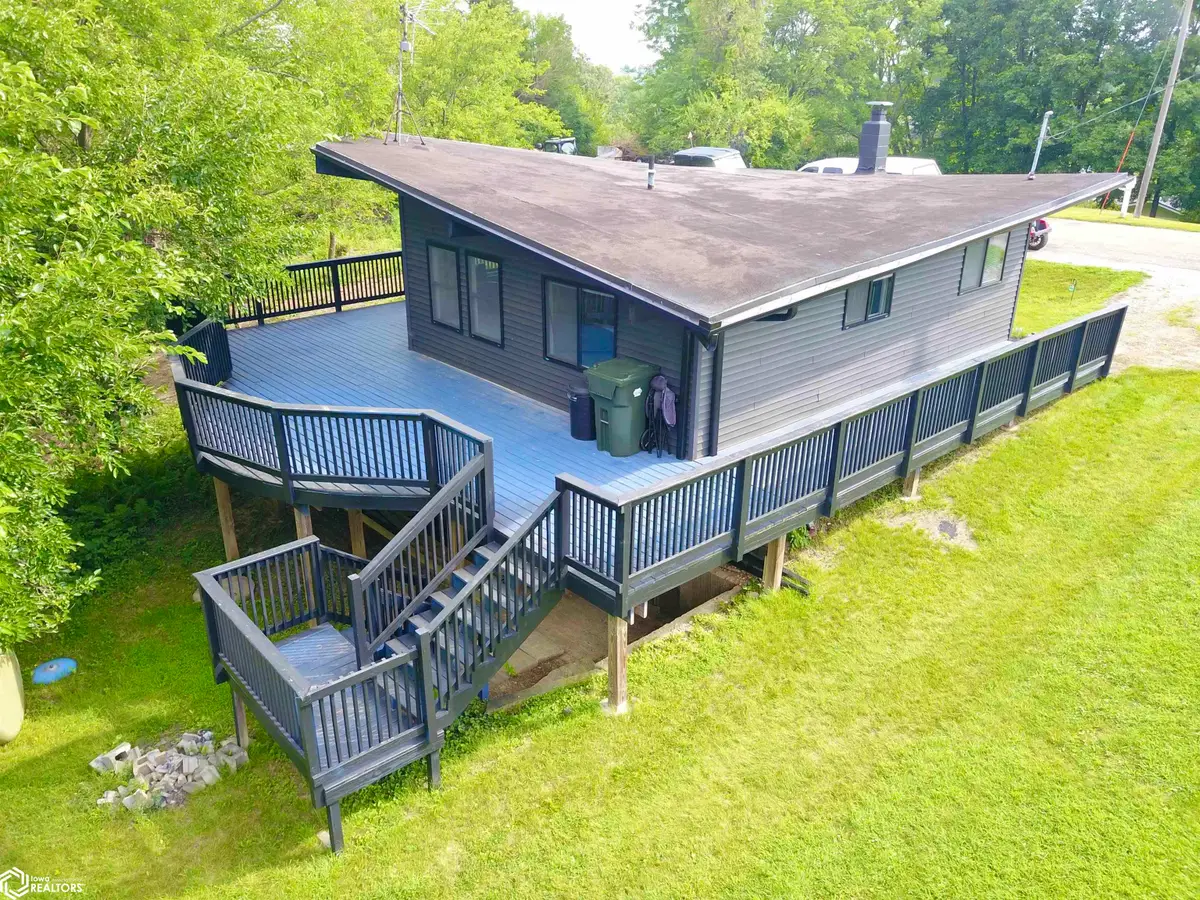 1305 & 1308 Holiday Lane, Brooklyn, IA 52211 - #1