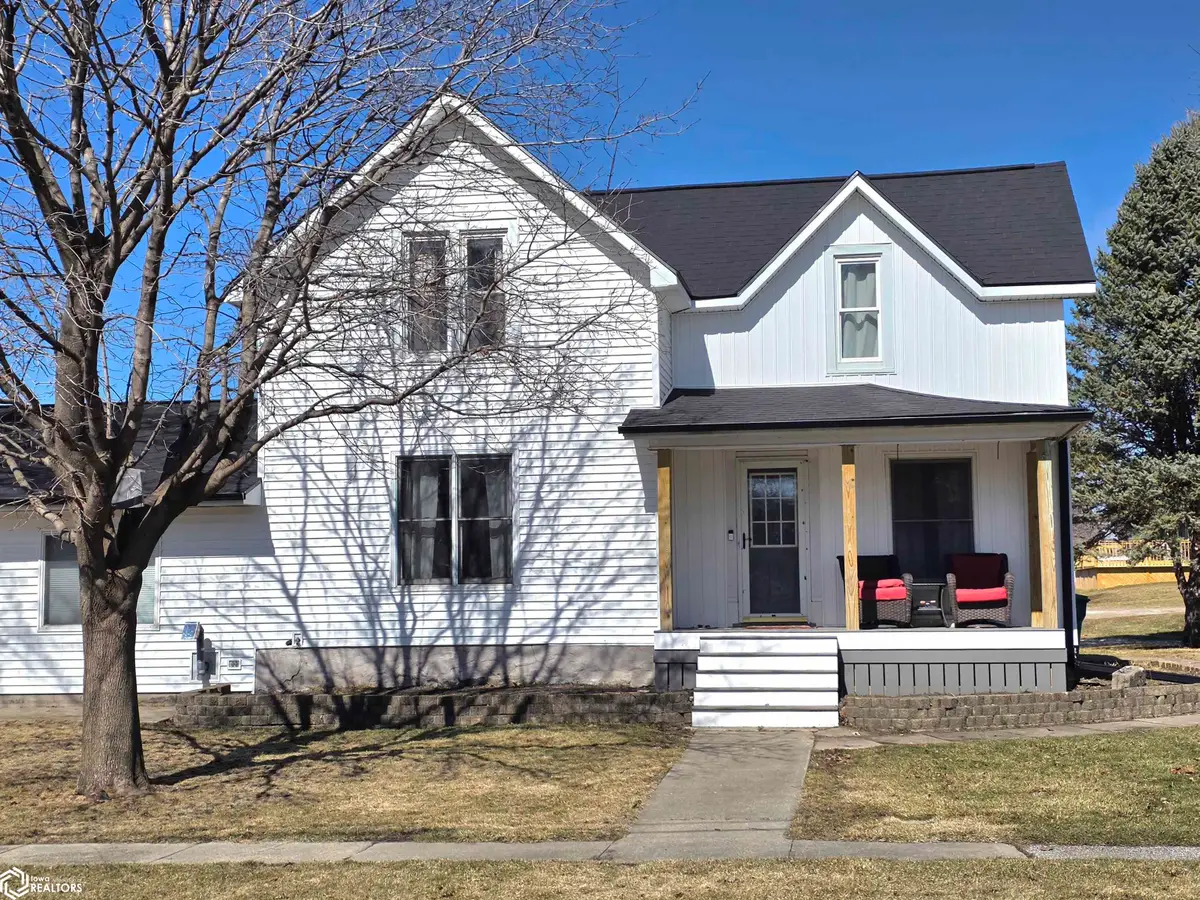 213 Jefferson St, Rockwell, IA 50469 - #1
