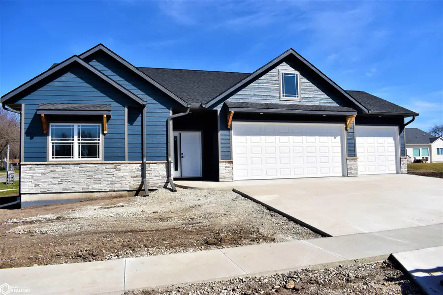 2320 Heritage Lane, Iowa Falls, IA 50126 - #3