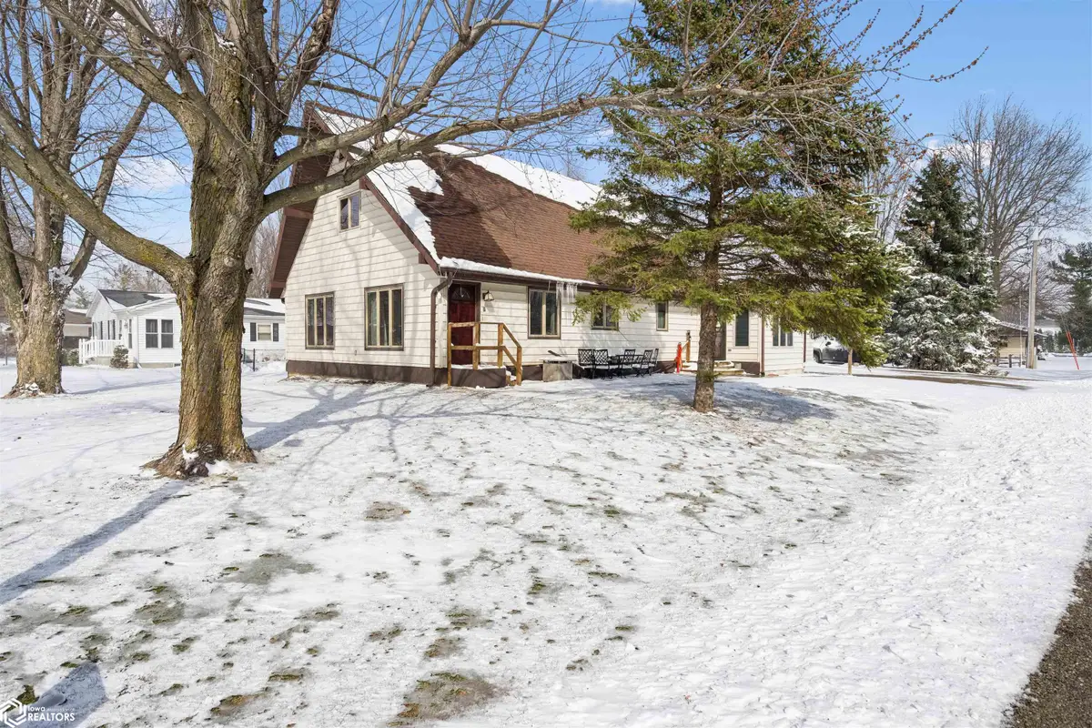 303 W 2nd Avenue, Olds, IA 52647 - #1