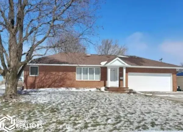 303 Bryngelson Drive, Marshalltown, IA 50158