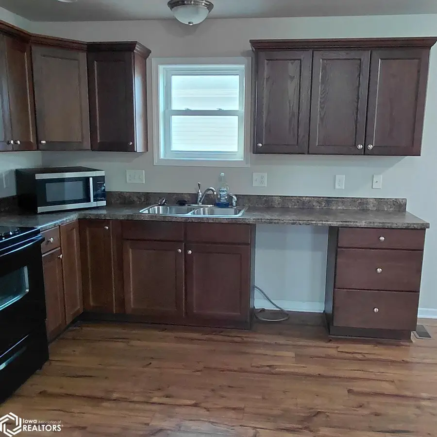 505 South Elm Street, Creston, IA 50801 - #3