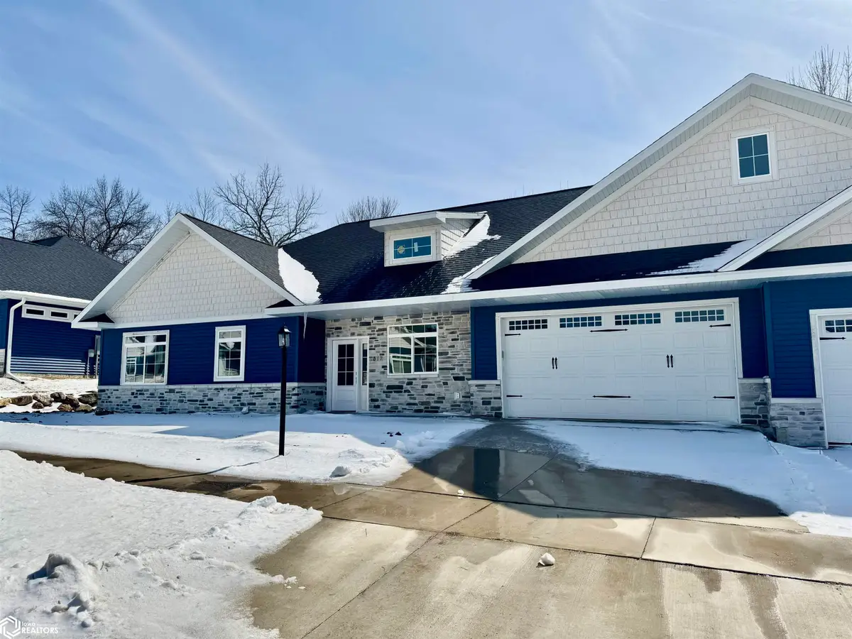 317 27th Pl S, Clear Lake, IA 50428 - #1