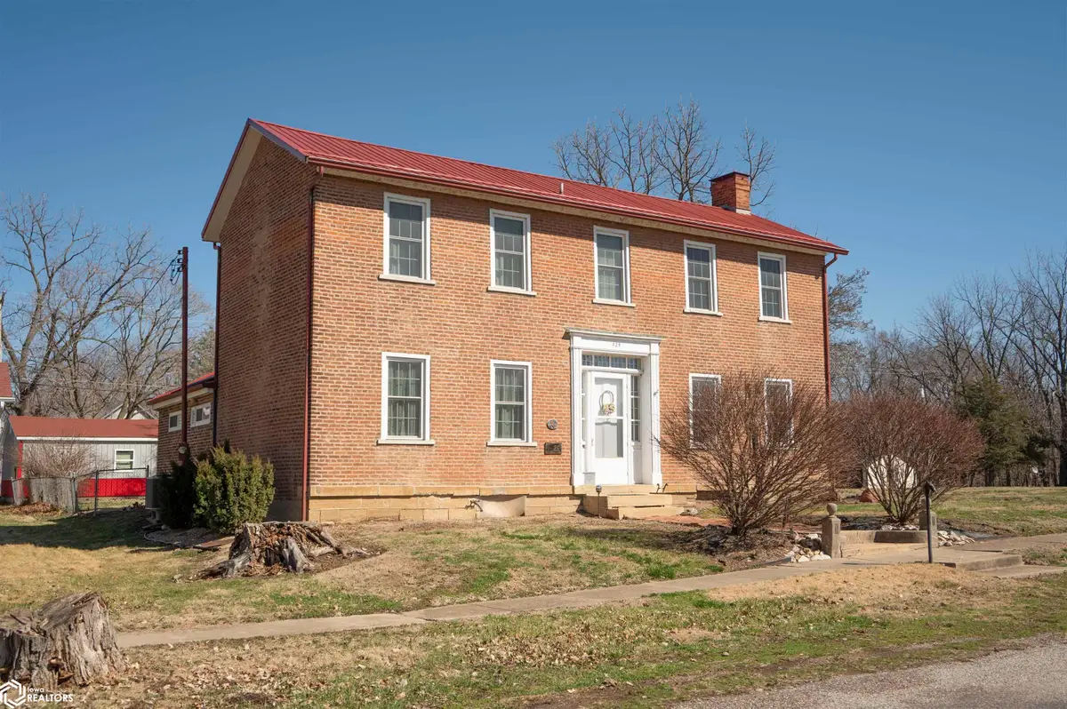 425 Jackson Street, Warsaw, IL 62379 - #1