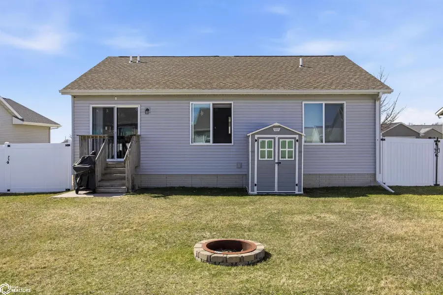 8608 Flatbush Court Ne, Cedar Rapids, IA 52402 - #3