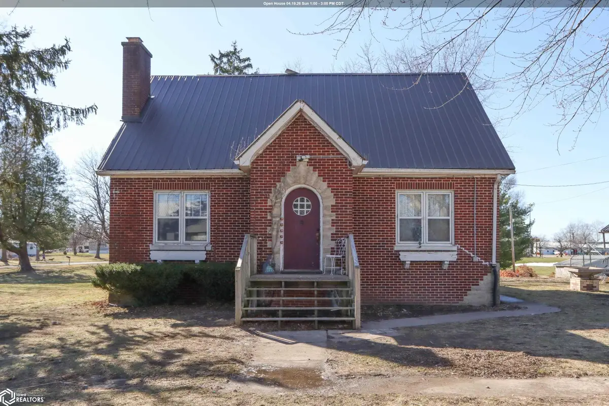 2510 Washington Street, Columbus City, IA 52737 - #1