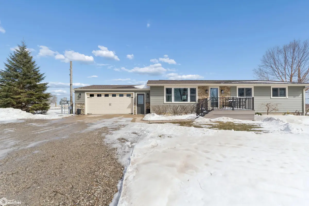 14303 Raven Avenue, Mason City, IA 50401 - #1