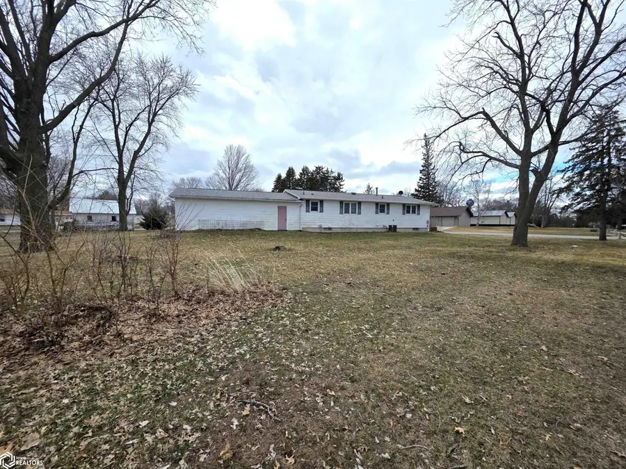 702 2nd Avenue Ne, Rockford, IA 50468 - #2