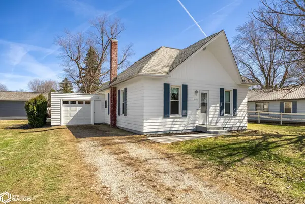 1202 N Iowa Avenue, Washington, IA 52353