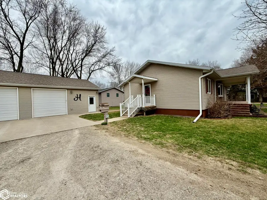 604 Marshall Street, Wapello, IA 52653 - #3
